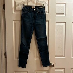 Frame Le High Medium Wash Skinny Jeans 24